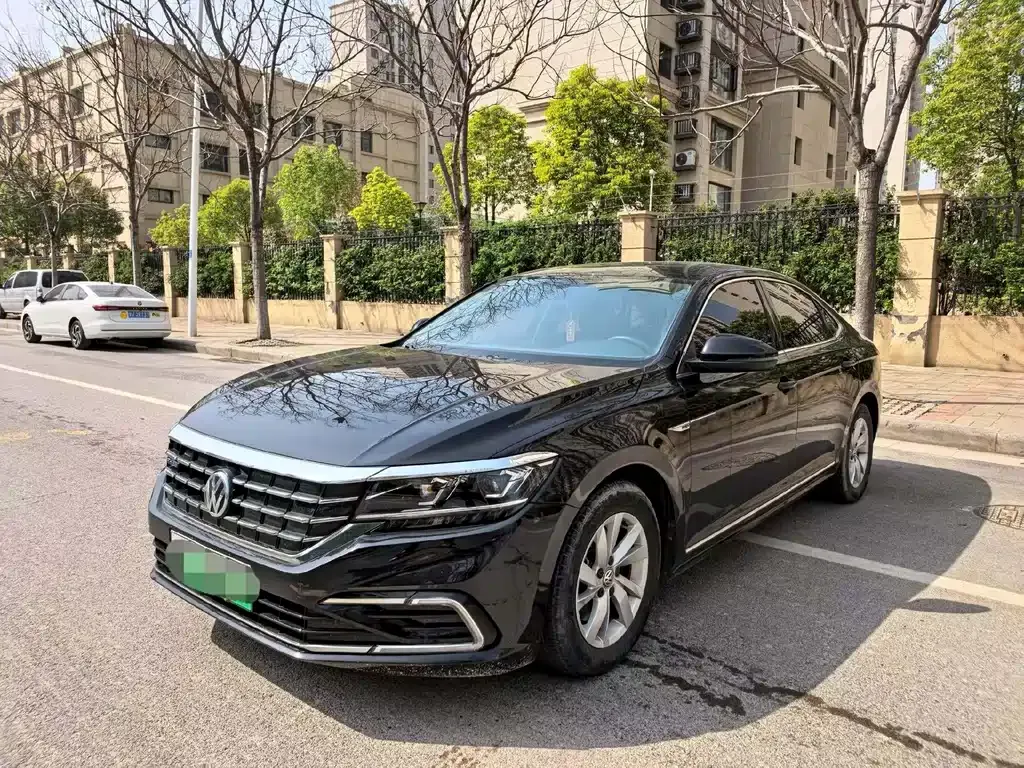 Volkswagen Passat New Energy — фото 8