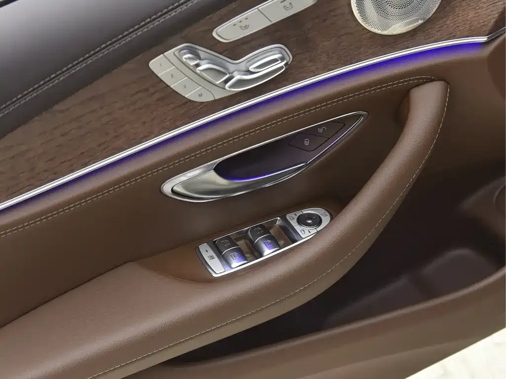 Mercedes-Benz E-Class 2023 из CN, фото 8