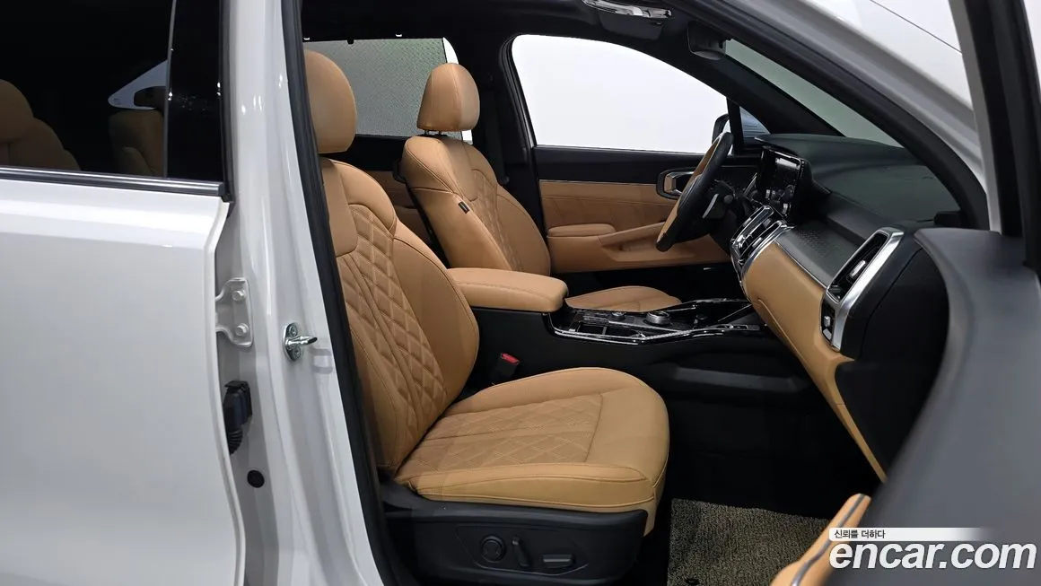 Kia Sorento — фото 6