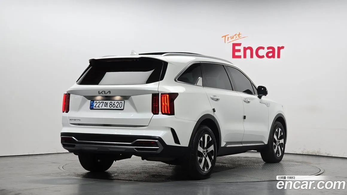 Kia Sorento — фото 5