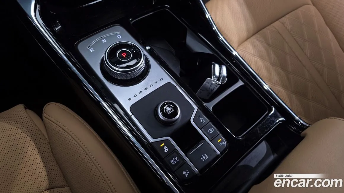 Kia Sorento — фото 8