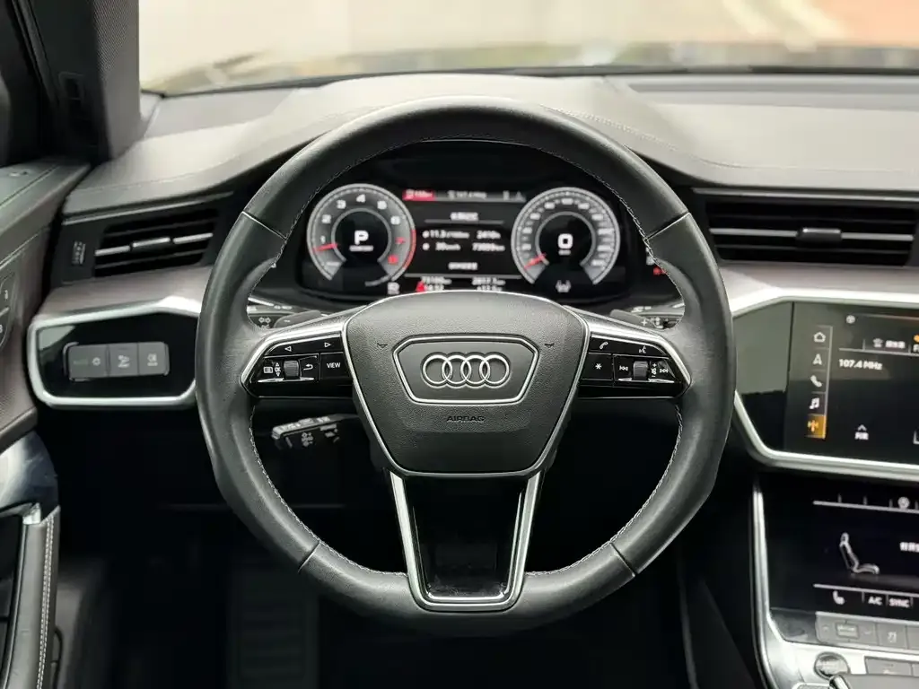 Audi A6L — фото 9