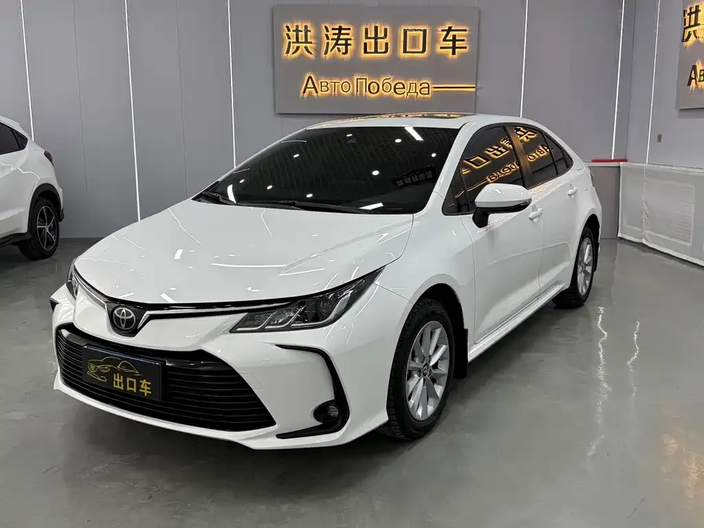 Toyota Corolla — фото 1