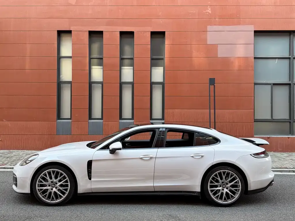 Porsche Panamera — фото 5