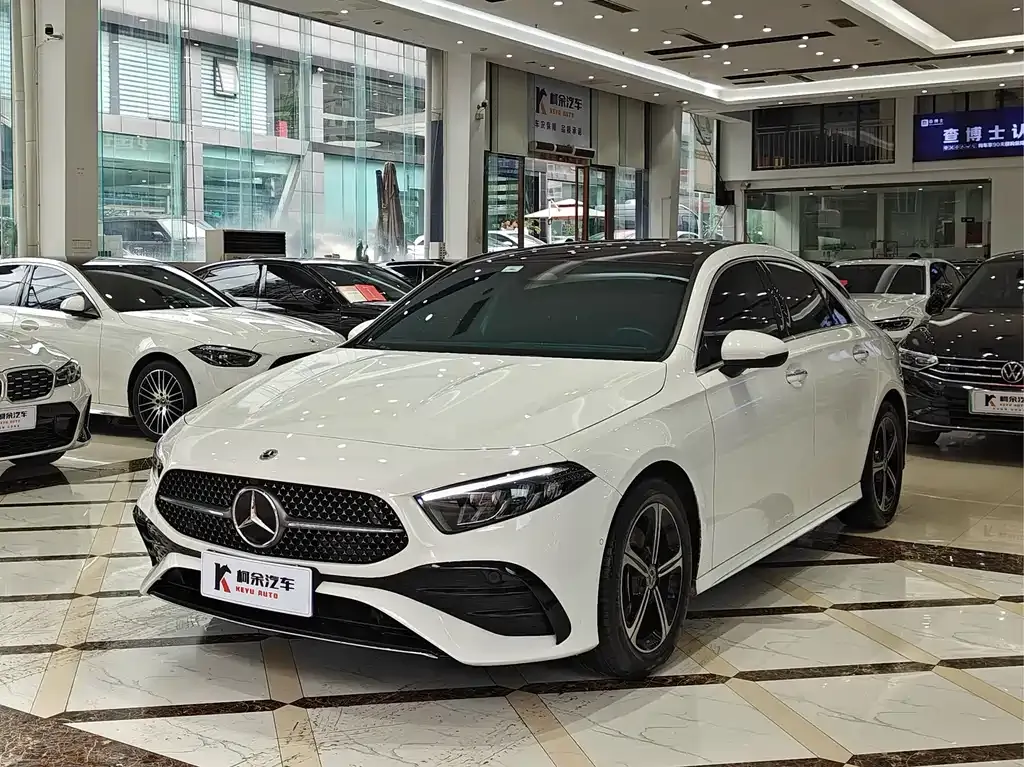 Mercedes-Benz A-Class — фото 10