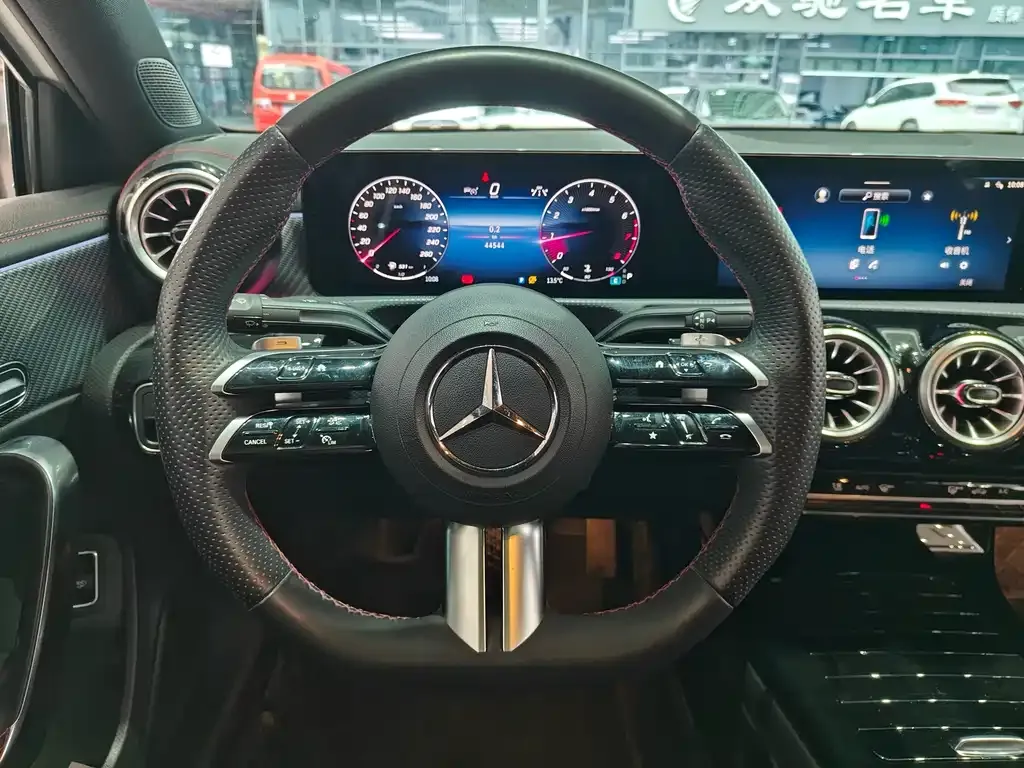 Mercedes-Benz A-Class — фото 5