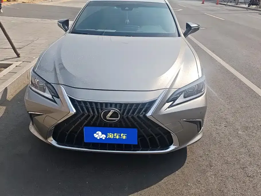 Lexus ES 2023 из CN, фото 4
