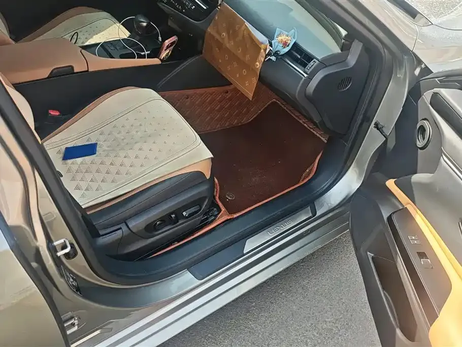 Lexus ES 2023 из CN, фото 6