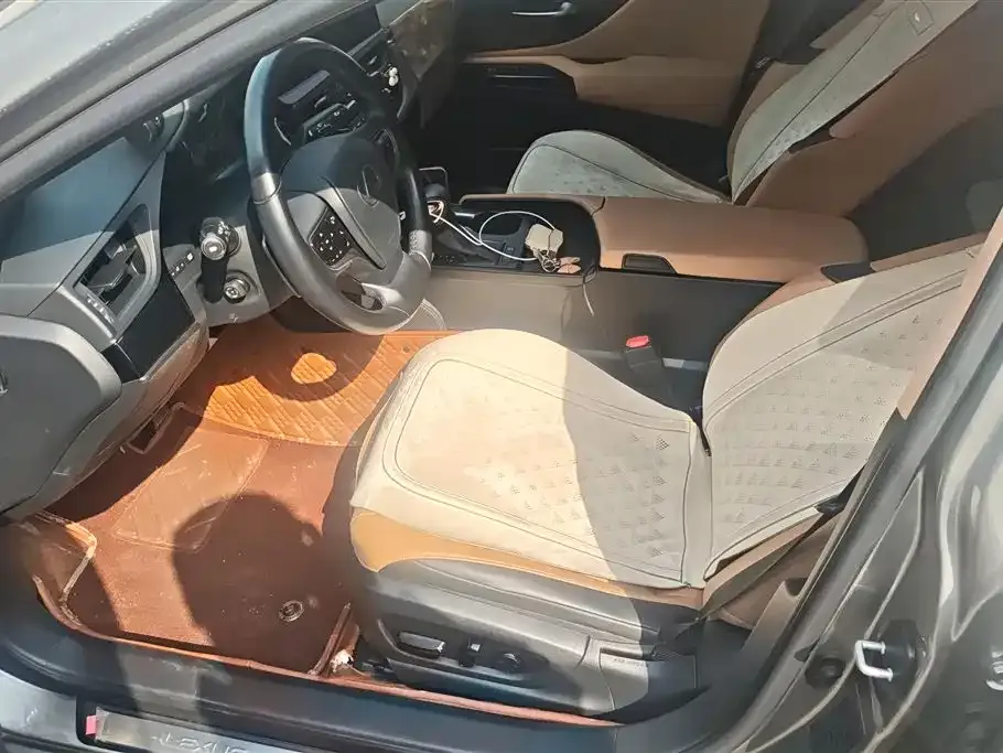 Lexus ES 2023 из CN, фото 7