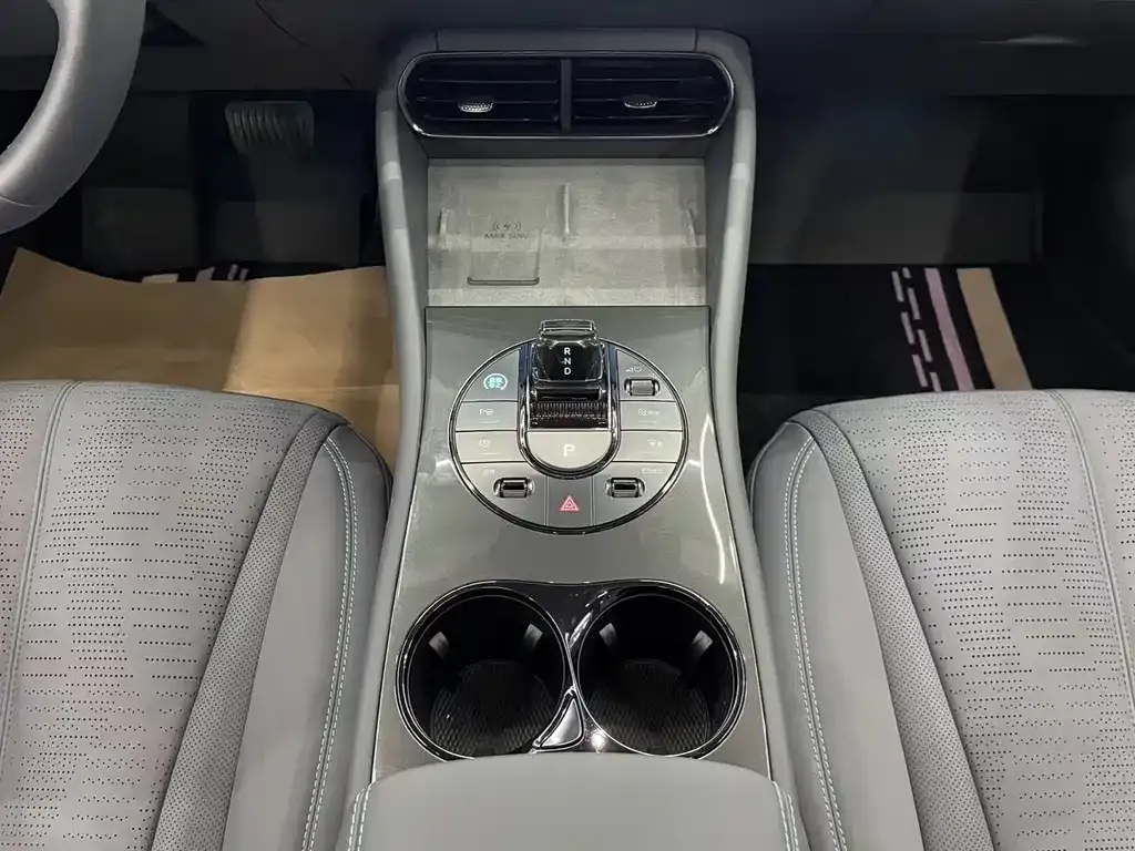 BYD Seal 06GT — фото 9