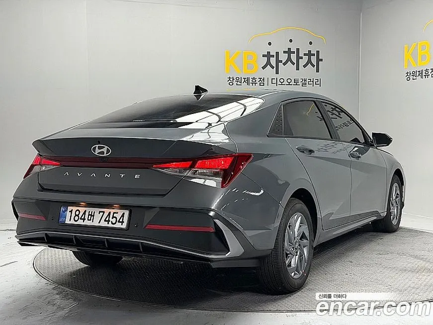 Hyundai AVANTE — фото 10