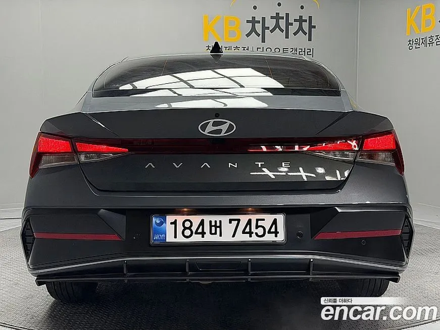 Hyundai AVANTE — фото 5