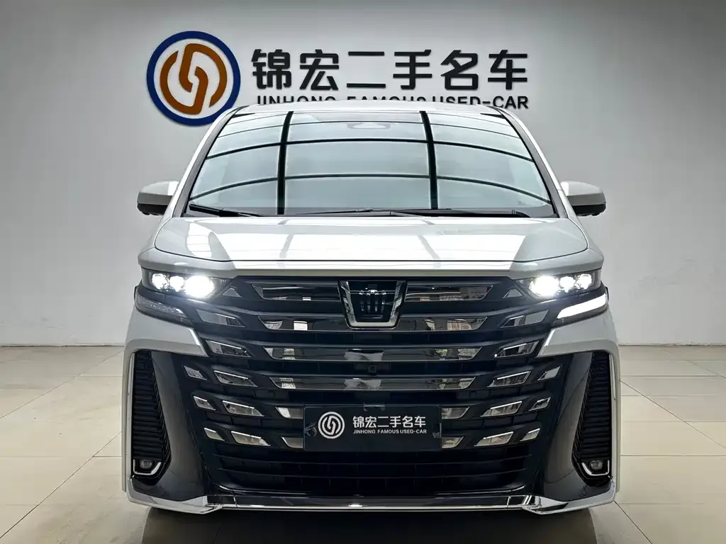 Toyota Vellfire — фото 7