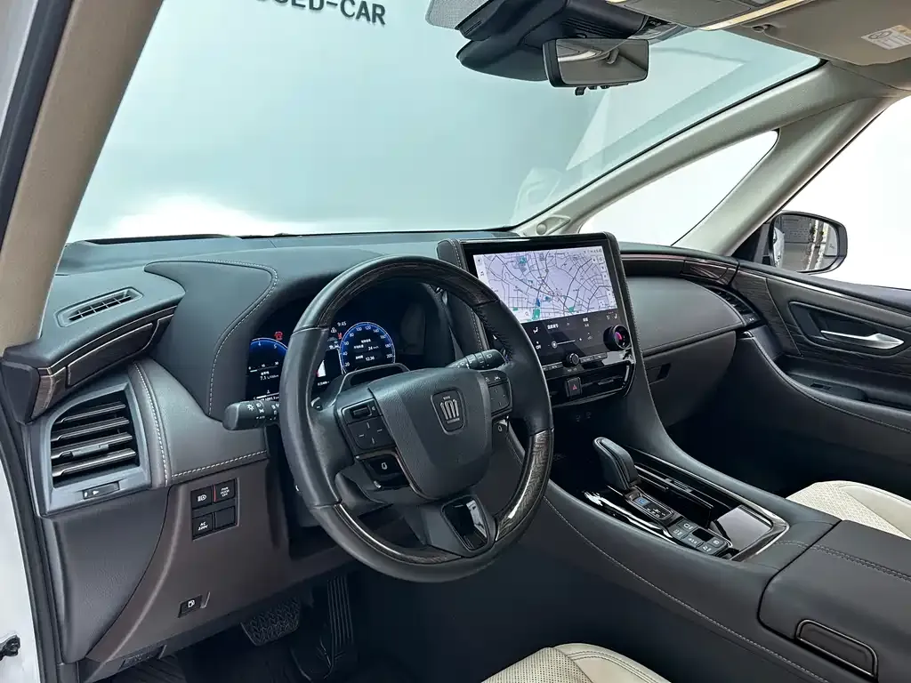 Toyota Vellfire — фото 2
