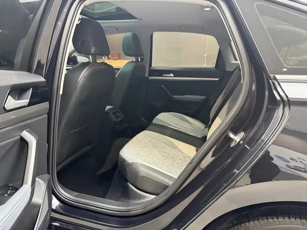 Volkswagen Lavida 2023 из CN, фото 7