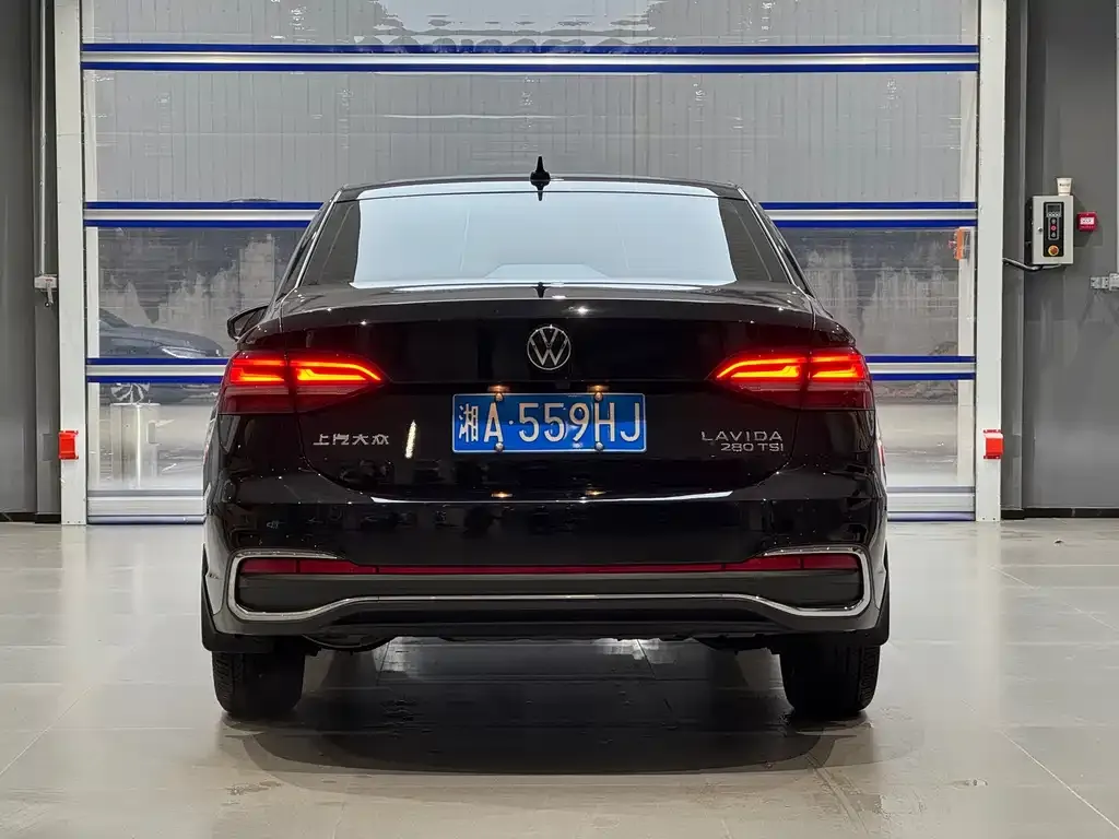Volkswagen Lavida 2023 из CN, фото 8