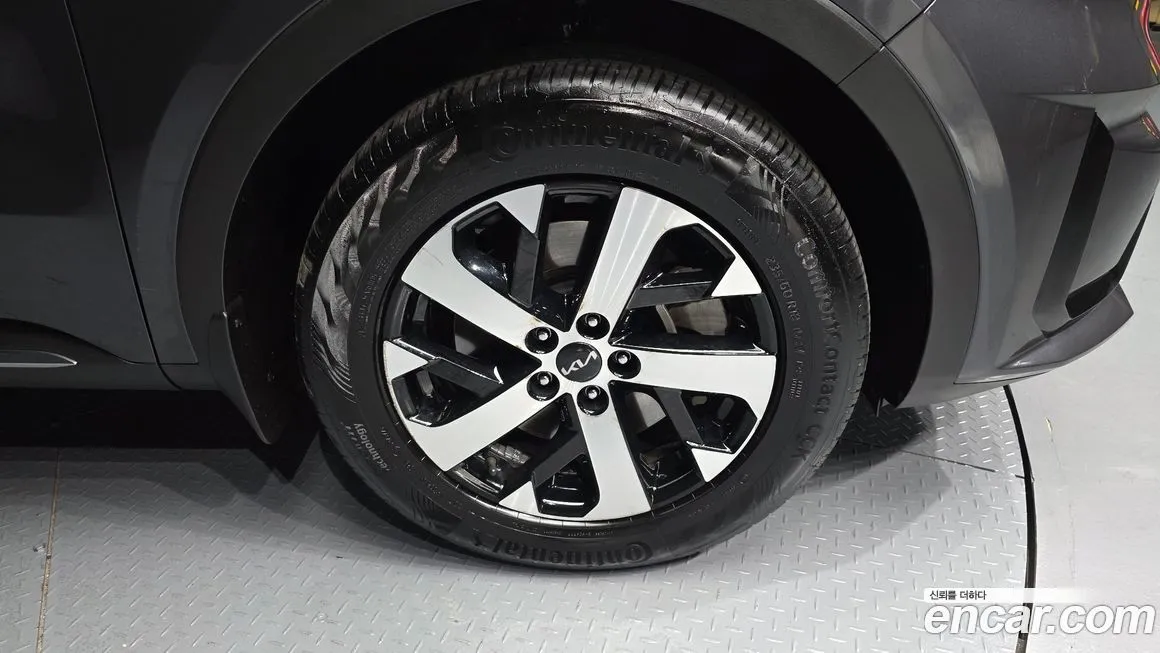 Kia Sorento — фото 6