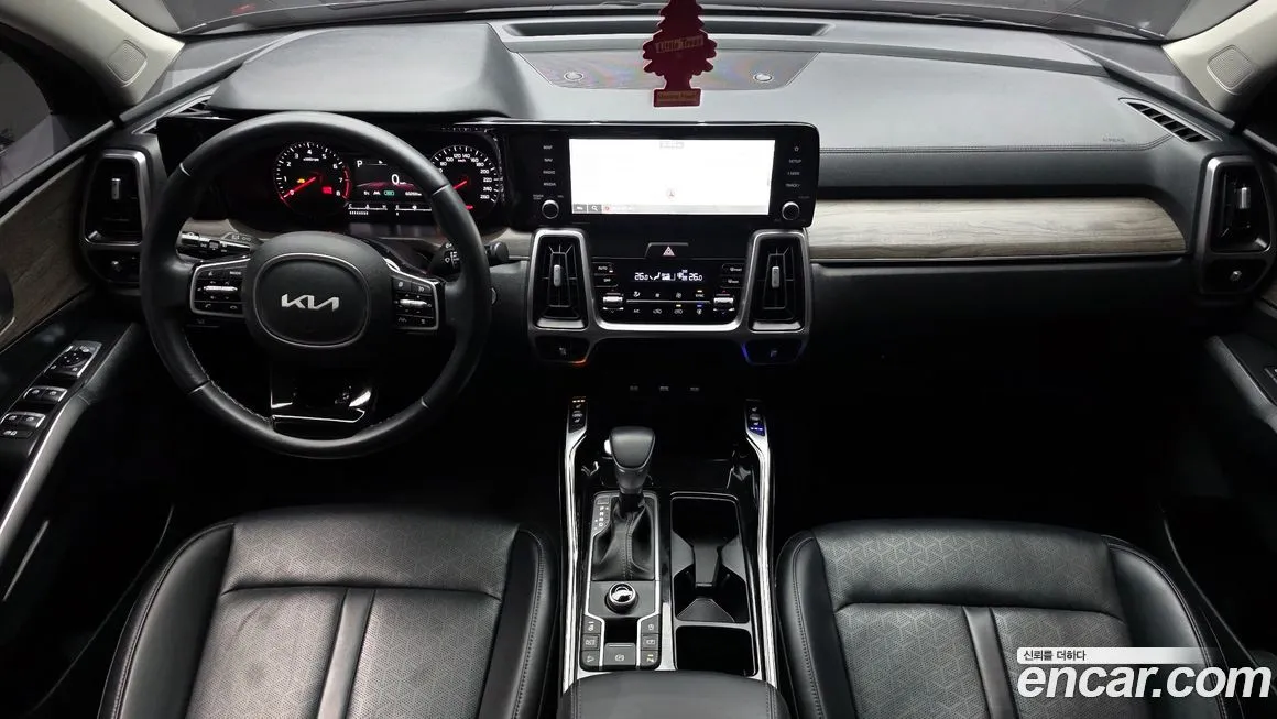 Kia Sorento — фото 10