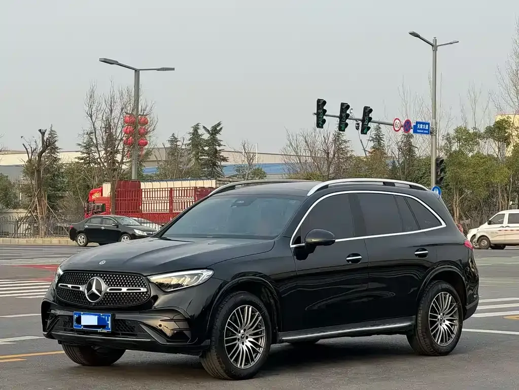Mercedes-Benz GLC — фото 1
