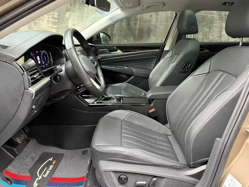 Volkswagen Passat — фото 3
