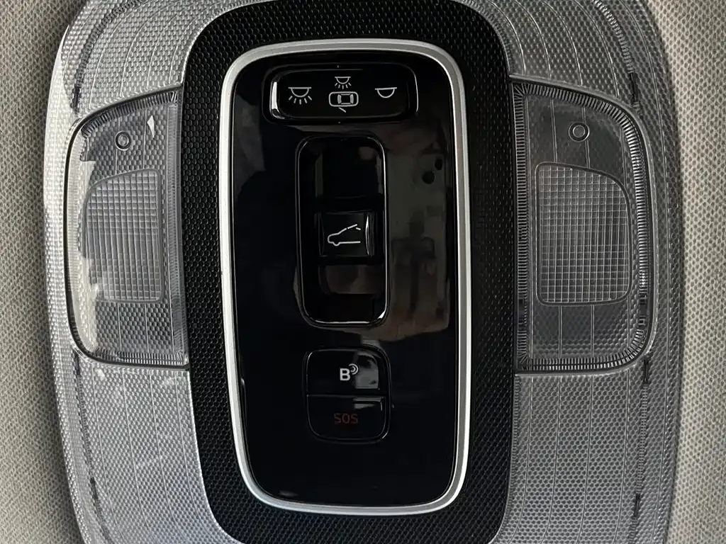 Hyundai Elantra — фото 10