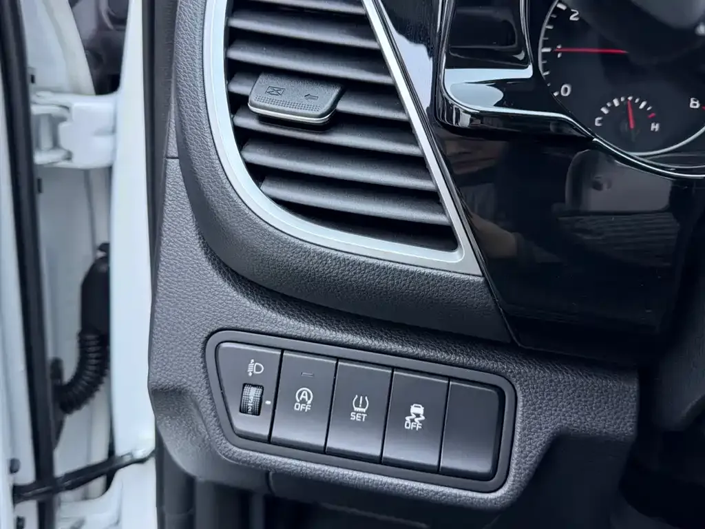 Kia KX3 — фото 6