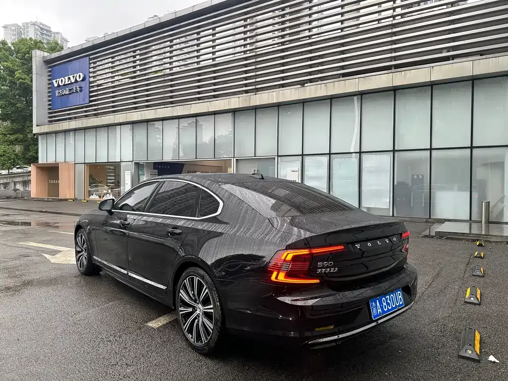 Volvo S90 — фото 8
