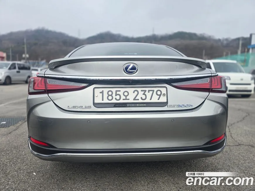 Lexus ES 2021 из KR, фото 2