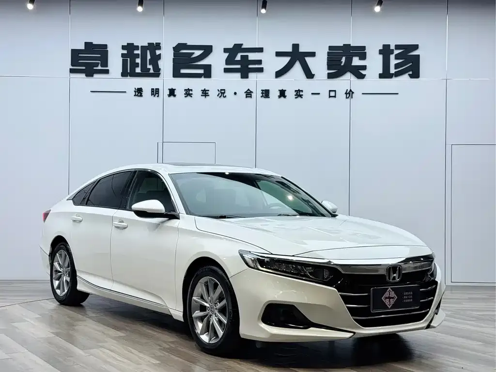 Honda Accord — фото 1