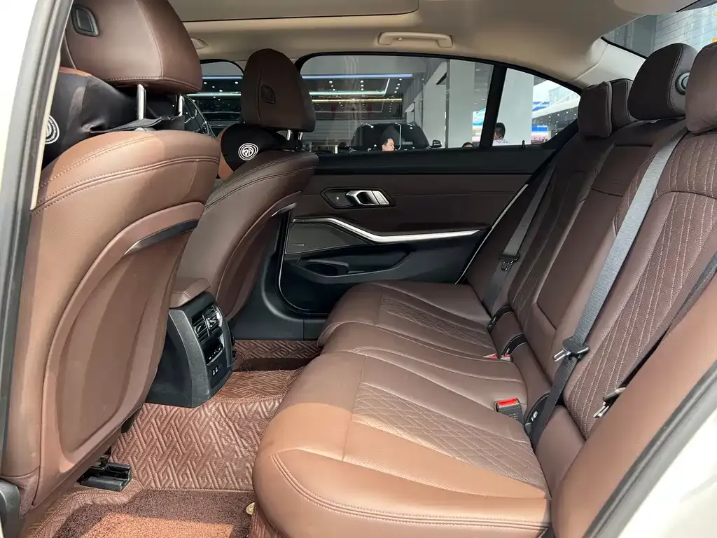 BMW 3 Series — фото 10