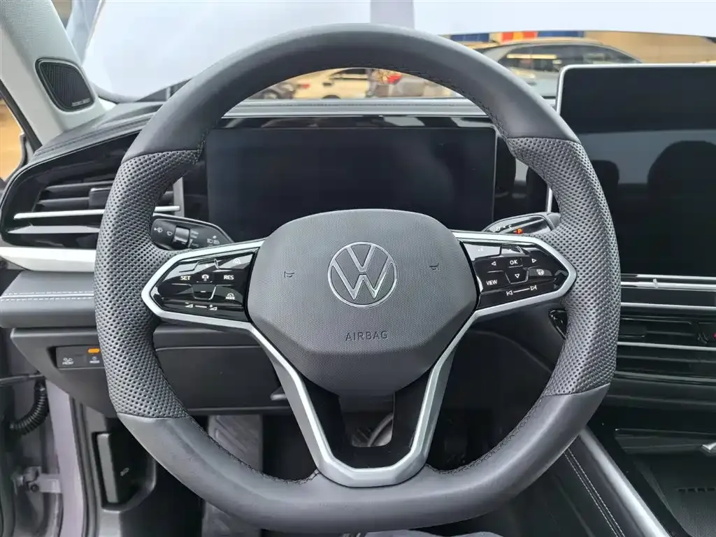 Volkswagen Passat — фото 3