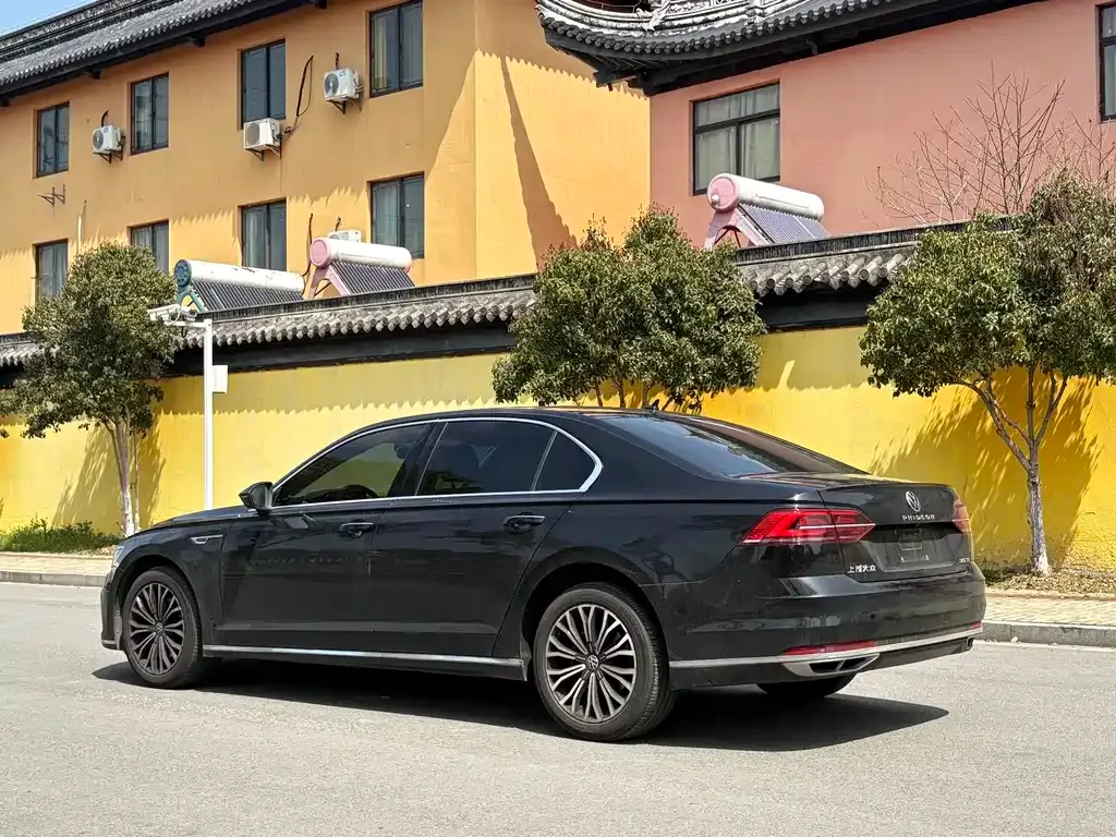 Volkswagen Phideon 2021 из CN, фото 4