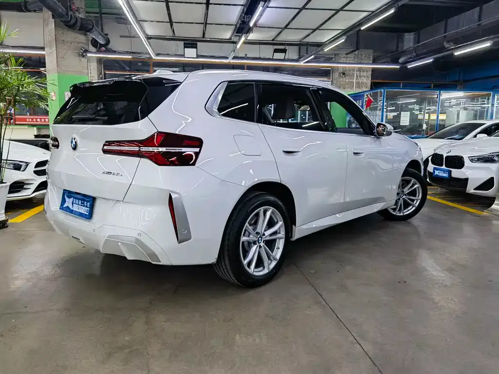BMW X3 — фото 10