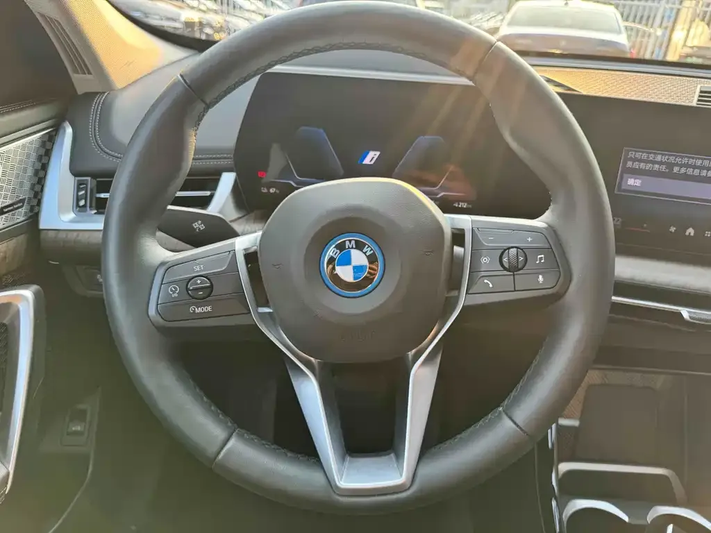 BMW iX1 2023 из CN, фото 4