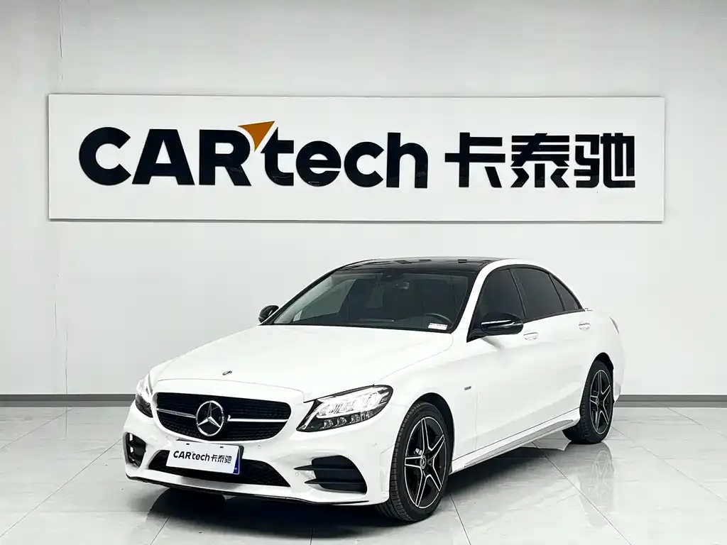 Mercedes-Benz C-Class — фото 1