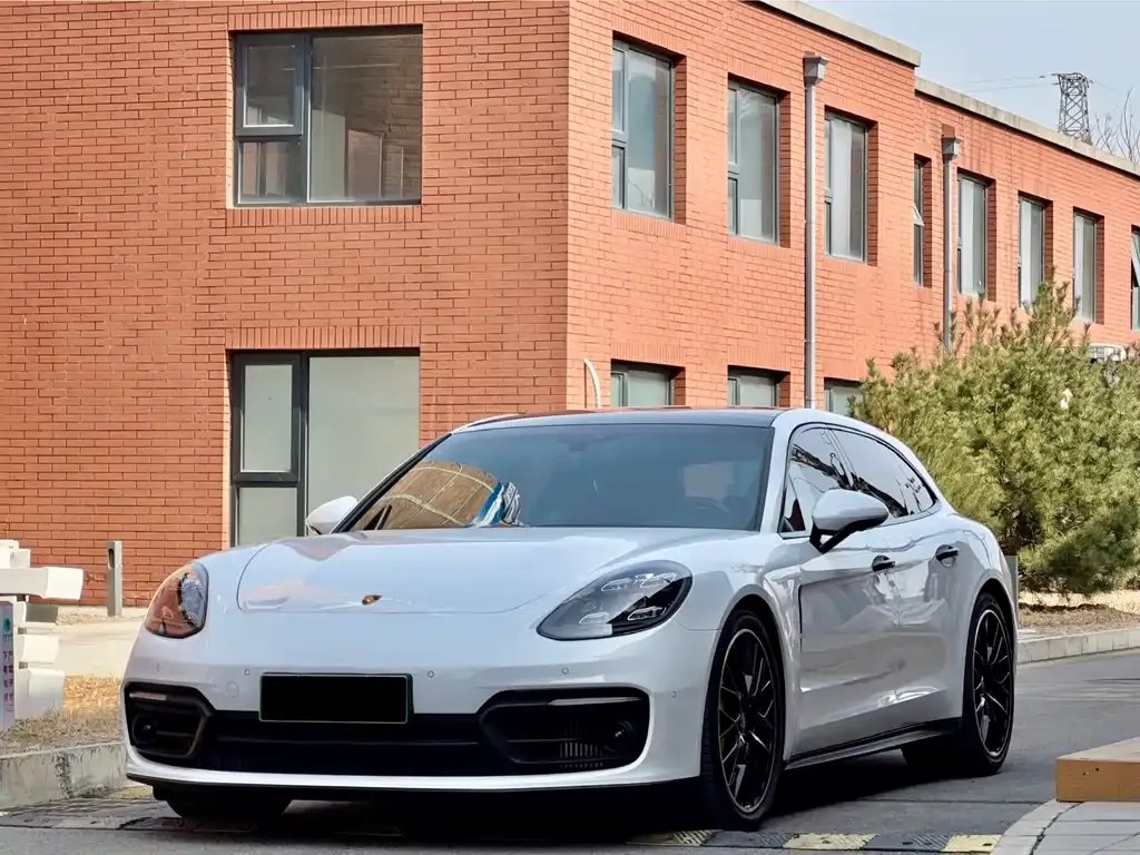 Porsche Panamera Hybrid