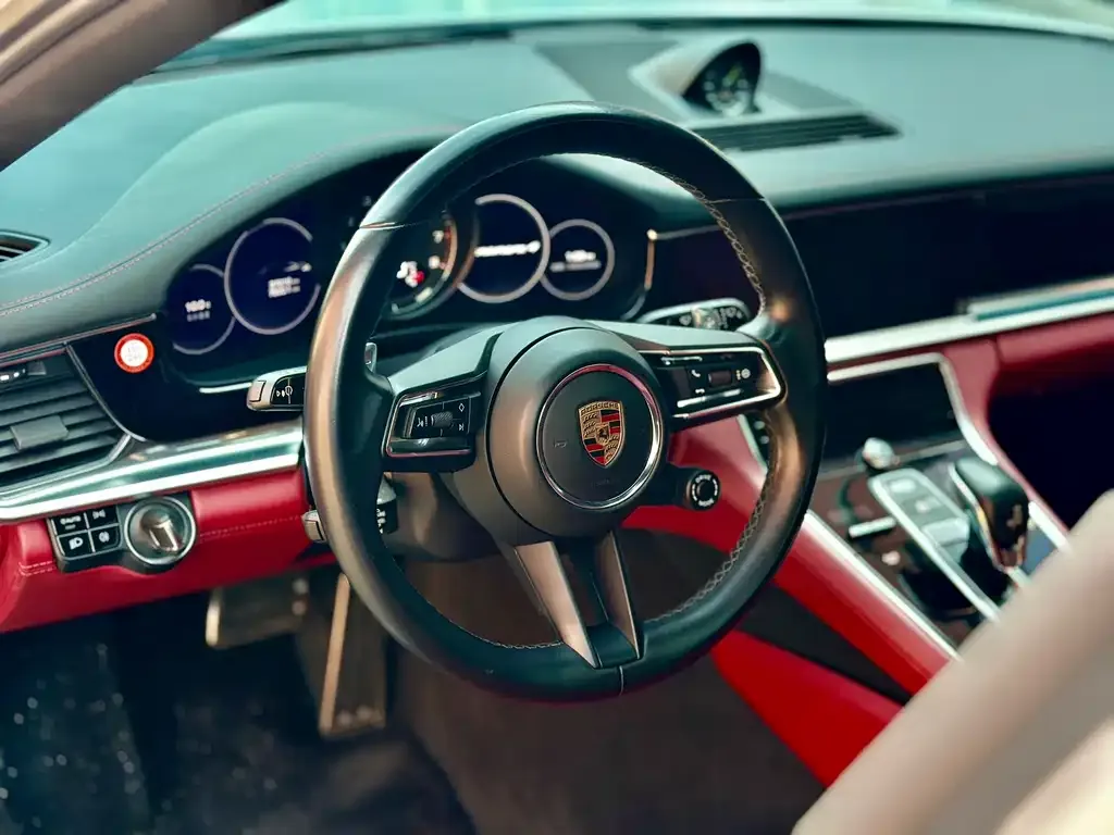 Porsche Panamera Hybrid 2022 из CN, фото 5