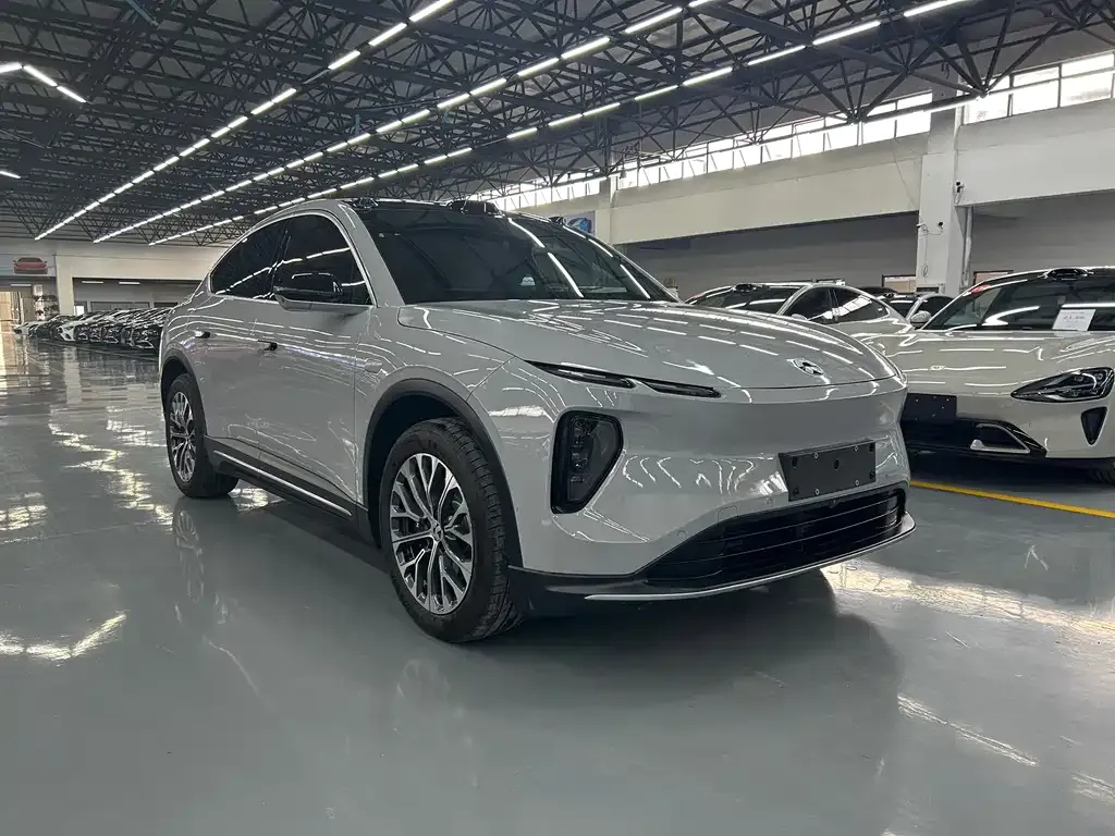 NIO EC6 — фото 10