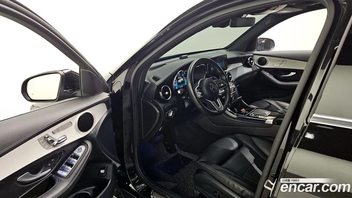 Mercedes-Benz GLC-Class 2021 из KR, фото 2