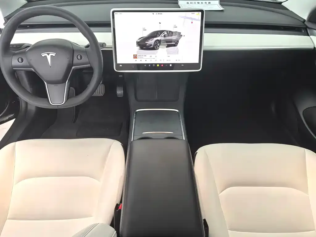 Tesla Model 3 — фото 3