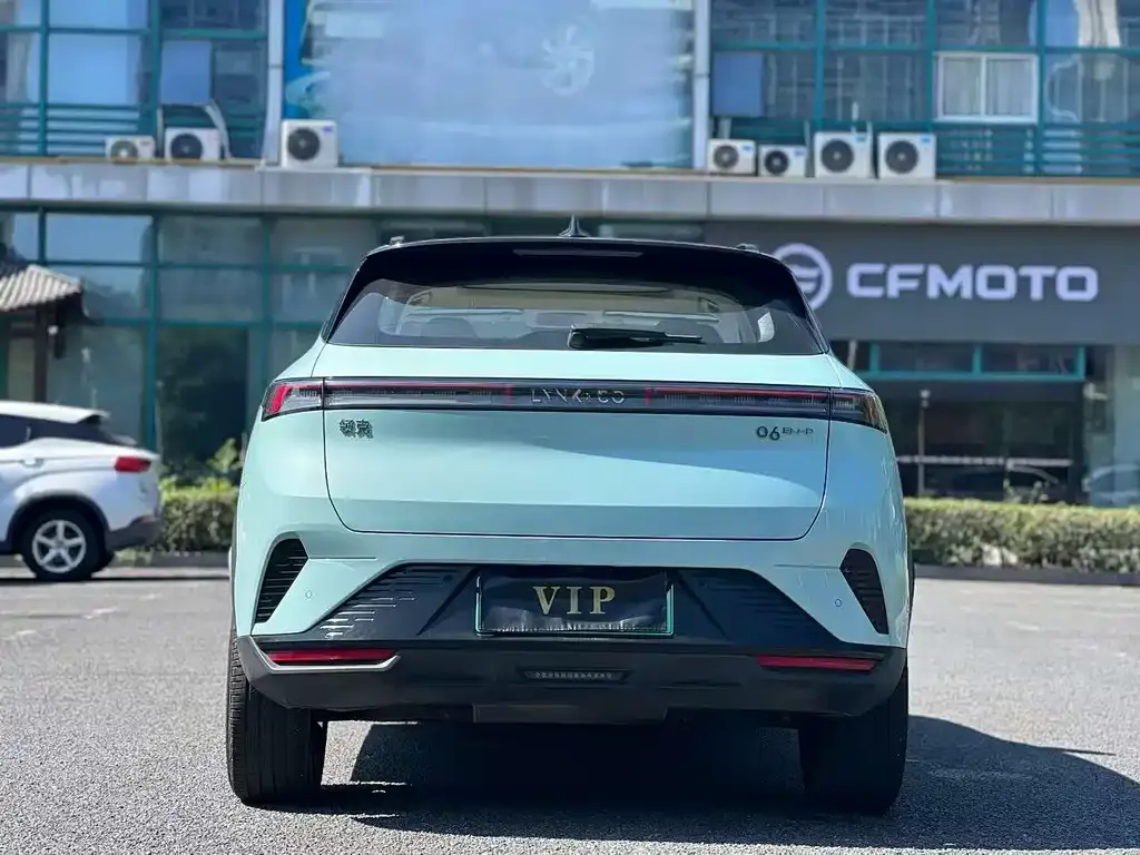 Lynk & Co 06 EM-P 2023 из CN, фото 2