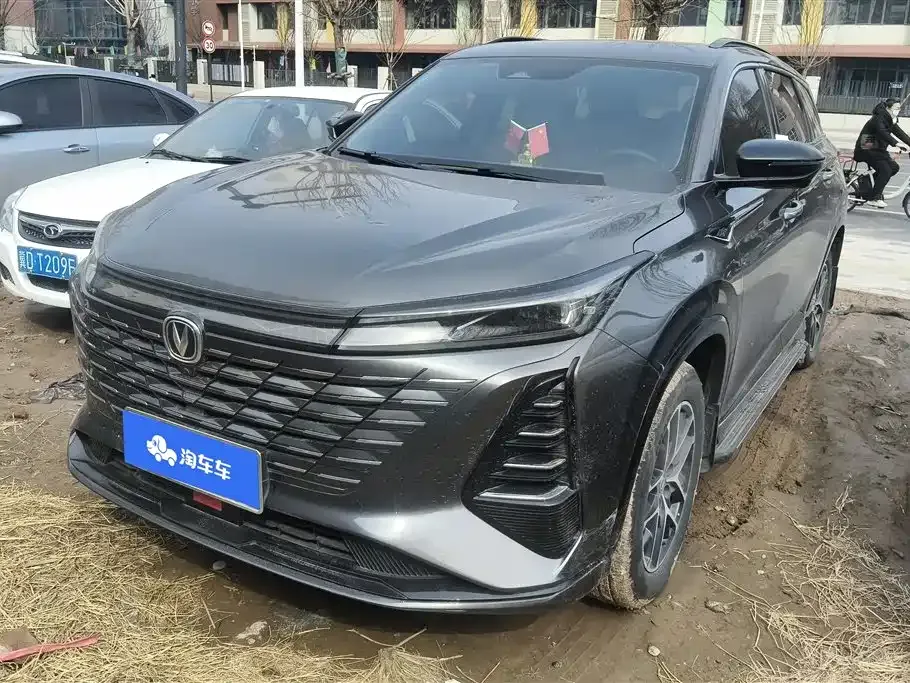 Changan CS75PLUS — фото 1