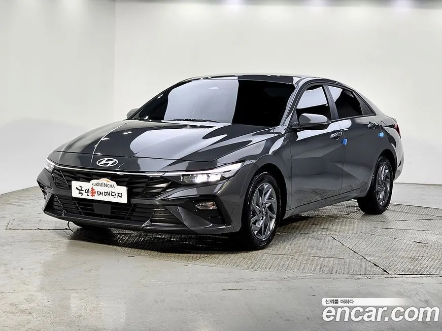 Hyundai AVANTE — фото 1