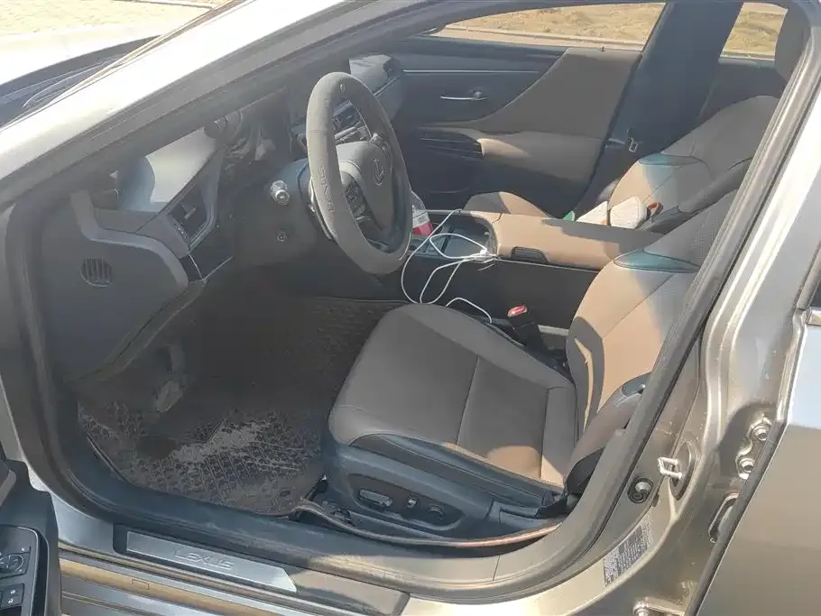 Lexus ES 2024 из CN, фото 6