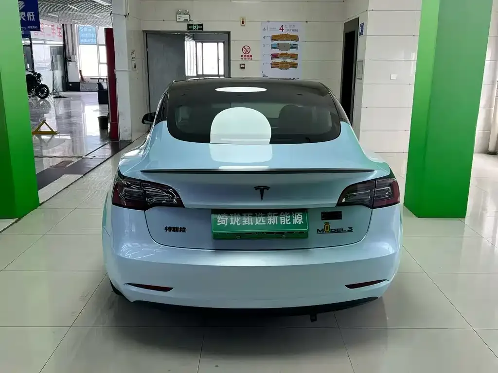 Tesla Model 3 — фото 6