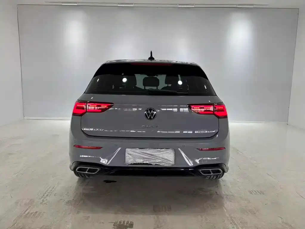 Volkswagen Golf 2022 из CN, фото 3