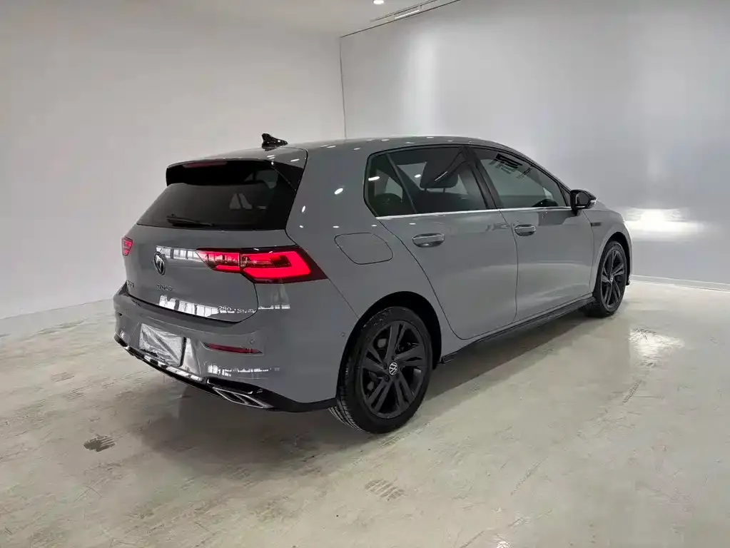 Volkswagen Golf 2022 из CN, фото 4