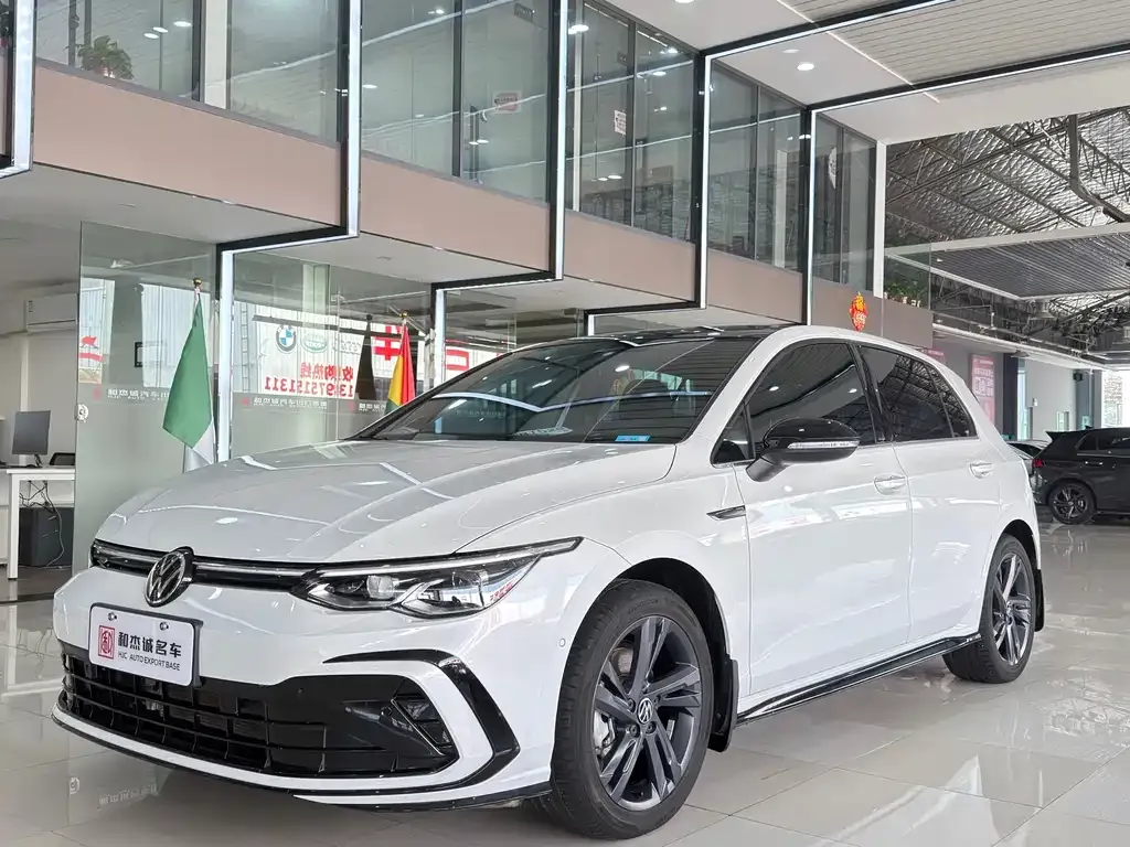 Volkswagen Golf 2022 из CN, фото 1
