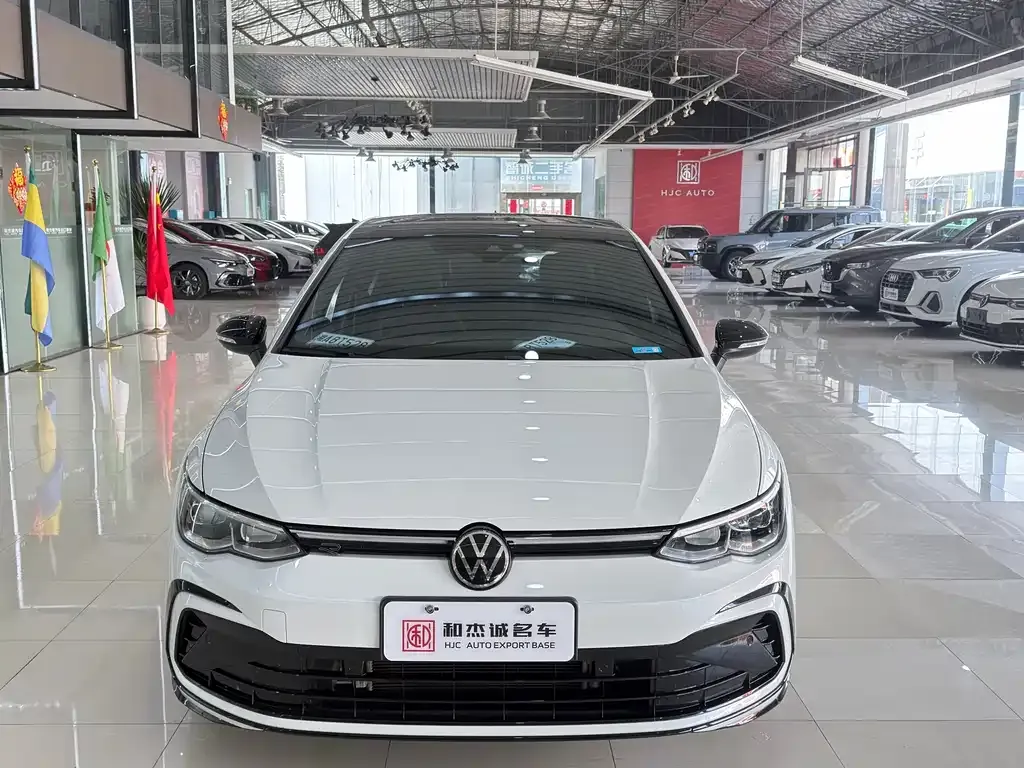 Volkswagen Golf 2022 из CN, фото 3