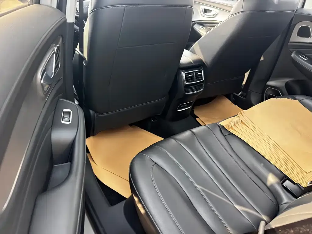 Roewe RX5 MAX 2022 из CN, фото 4